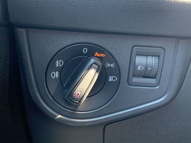 Polo 2.0 TSI LED Kurvenlicht SHZ PDC 18Z Klima