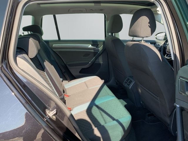 Golf Variant VII 1.6 TDI IQ.DRIVE AHK Navi RFK
