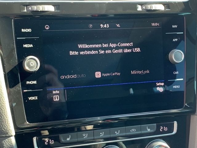 Golf Variant VII 1.6 TDI IQ.DRIVE AHK Navi RFK