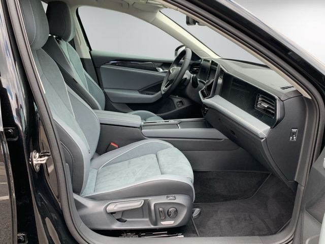 Passat Variant 1.5 eHybrid AHK RFK Navi LED SHZ