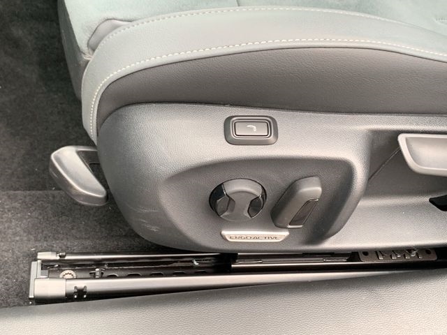 Passat Variant 1.5 eHybrid AHK RFK Navi LED SHZ