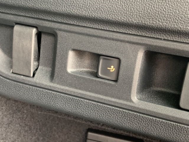 Passat Variant 1.5 eHybrid AHK RFK Navi LED SHZ