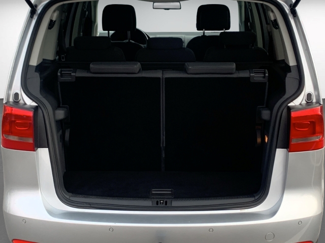 Touran 1.4 TSI Comfortline 7-Sitzer Navi Klima