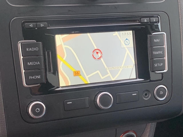 Touran 1.4 TSI Comfortline 7-Sitzer Navi Klima