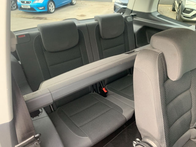 Touran 1.4 TSI Comfortline 7-Sitzer Navi Klima