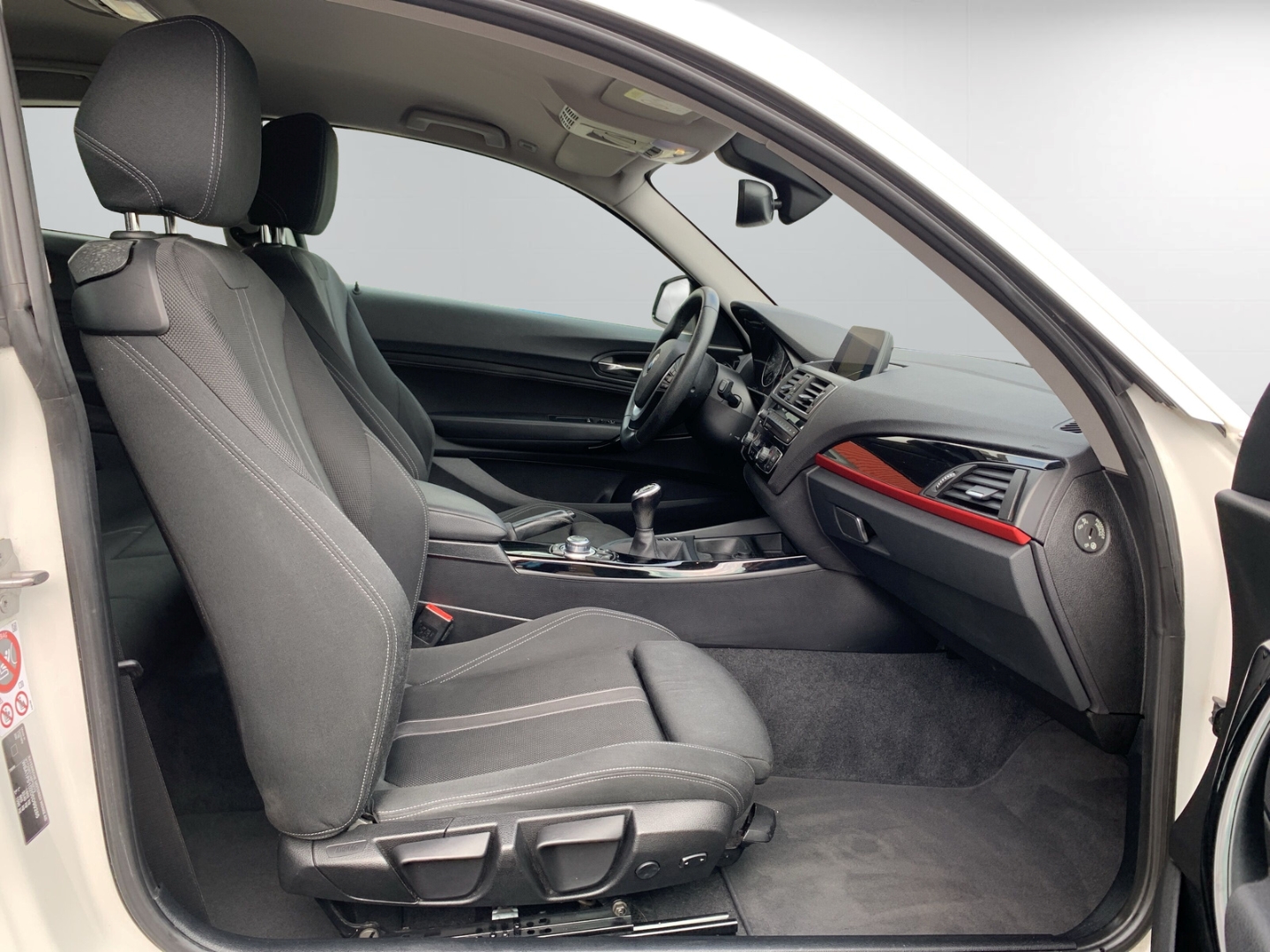 118 i Sport Line Navi LED  SHZ Keyless Klima