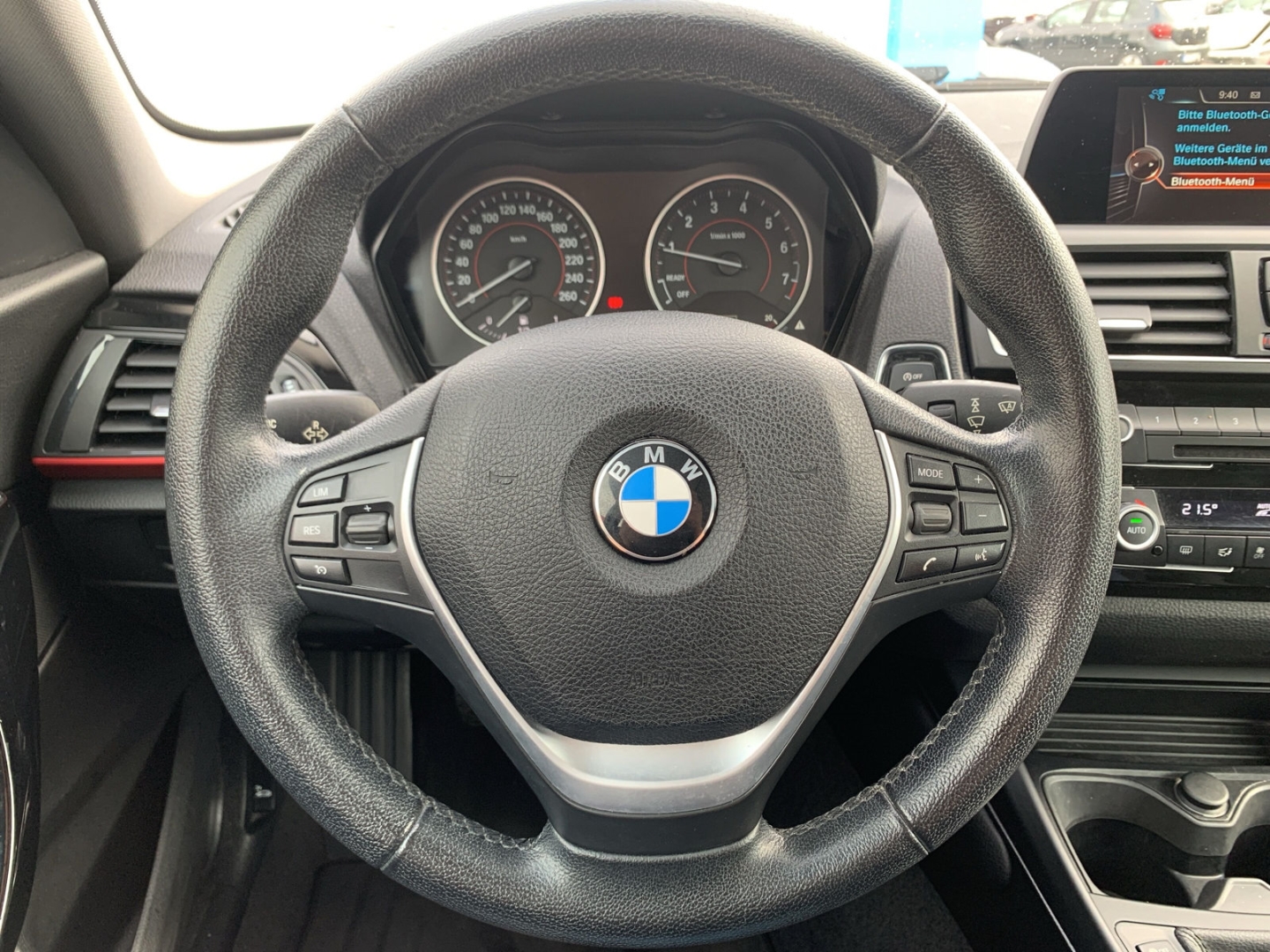 118 i Sport Line Navi LED  SHZ Keyless Klima