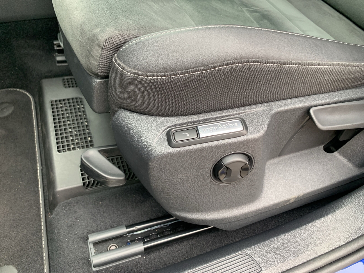 T-Roc 1.5 TSI R-Line StandHZG 289,- ohne Anzahl.