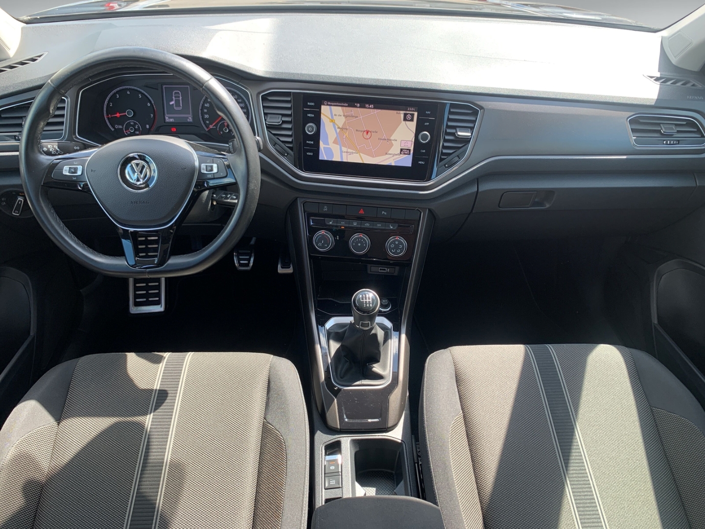 T-Roc 1.0 TSI Style Navi SHZ Klima PDC R-Kam.