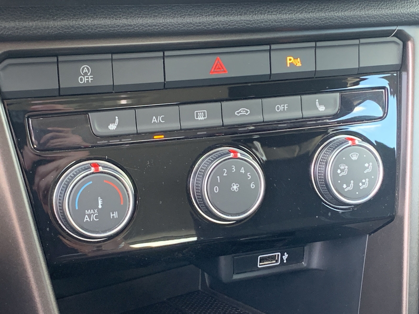 T-Roc 1.0 TSI Style Navi SHZ Klima PDC R-Kam.
