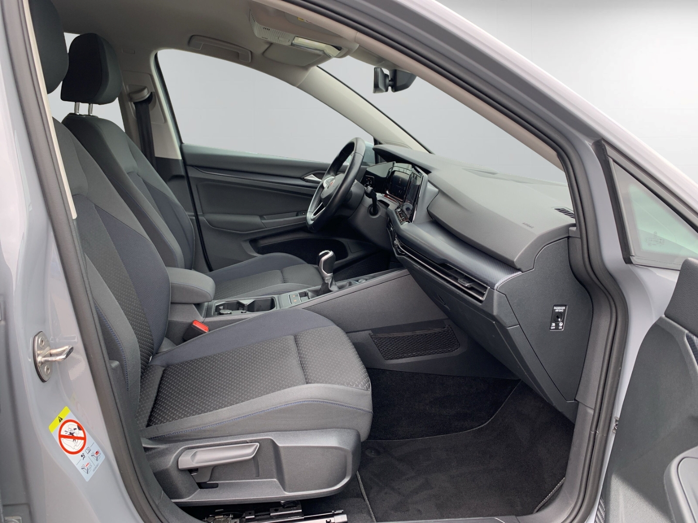 Golf VIII 1.0 TSI United Navi LED ACC SHZ PDC