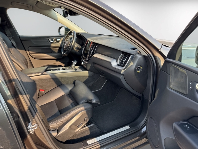 XC60 D4 Inscription StandHZG Navi Leder LED SH