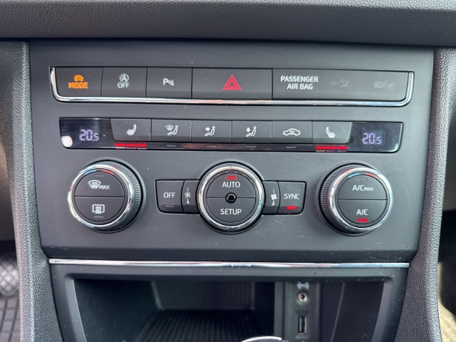 Leon 1.4 TSI FR DSG ACC Klimaaut. SHZ  Kamera