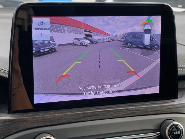 Focus Turnier 1.0 EcoBoost HUD AHK Pano Navi Leder LED