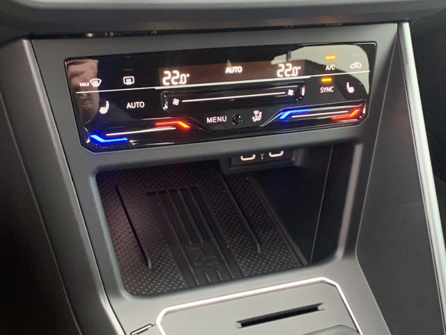 Taigo 1.5 TSI R-Line Navi IQ.Light SHZ ACC