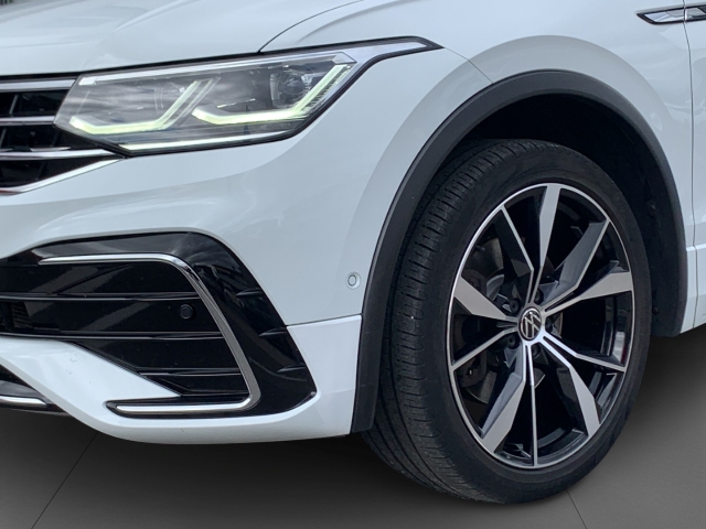 Tiguan 2.0 TDI 4M R-Line AHK Navi LED SHZ DCC