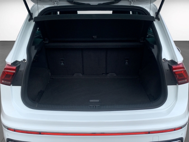 Tiguan 2.0 TDI 4M R-Line AHK Navi LED SHZ DCC