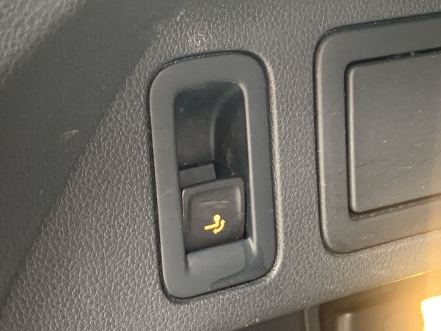 Tiguan 2.0 TDI 4M R-Line AHK Navi LED SHZ DCC