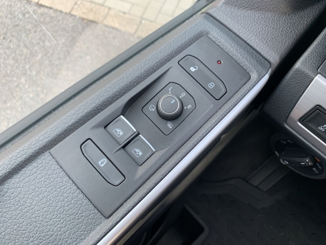 T6.1 Multivan 2.0 TDI 4M Comfortline AHK StandHZG