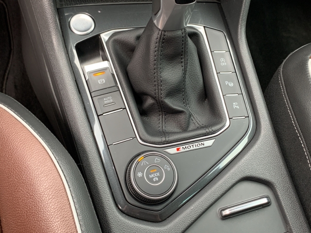 Tiguan 2.0 TDI 4M Elegance AHK StandHZG Navi