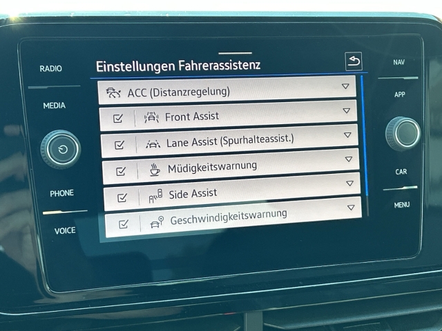 T-Roc 1.5 TSI R-Line AHK Navi Easy Open Matrix