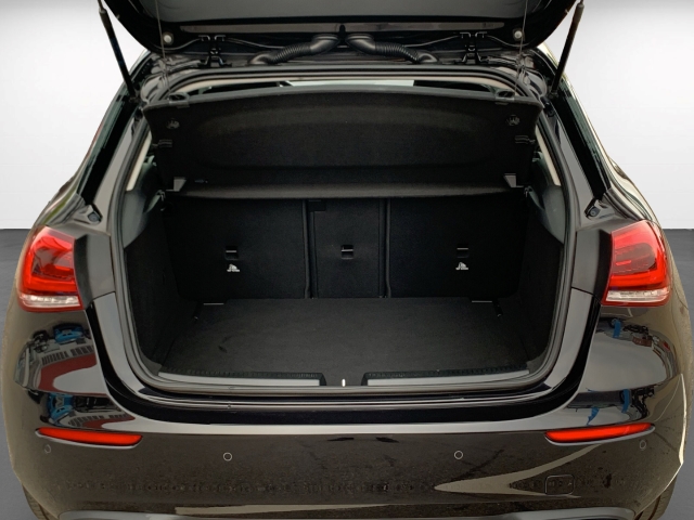 A 180 Progressive Navi LED Klima SHZ Keyless