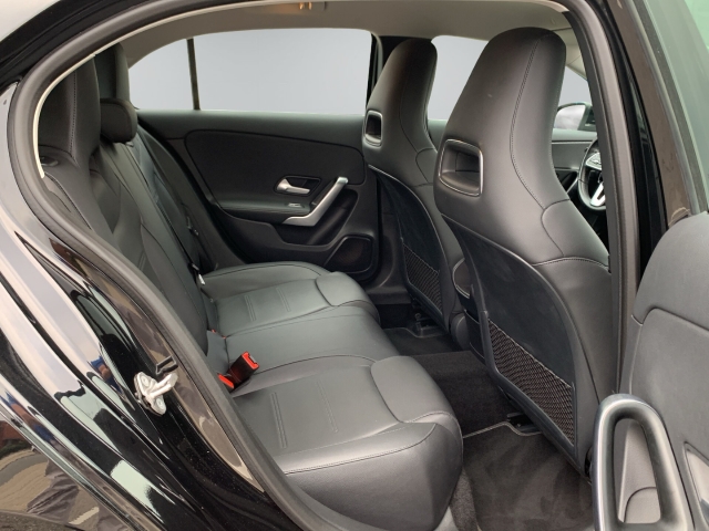 A 180 Progressive Navi LED Klima SHZ Keyless