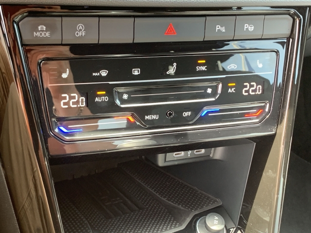 T-Roc 1.0 TSI R-Line AHK Matrix ACC Kamera SHZ