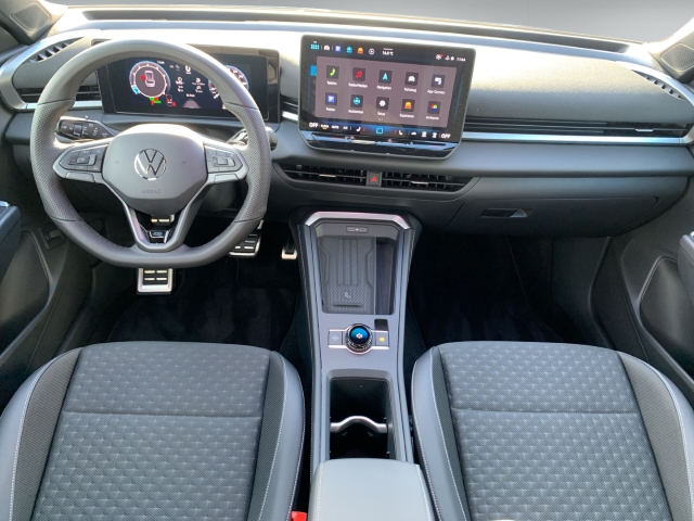T-Roc 1.5 eTSI R-Line HUD Navi Area View Matrix