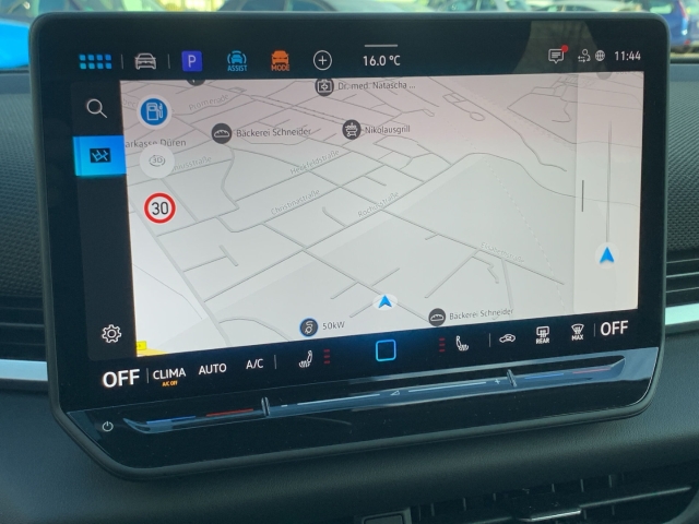 T-Roc 1.5 eTSI R-Line HUD Navi Area View Matrix