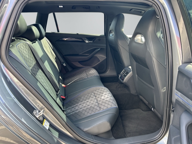 Passat Variant 2.0 TDI R-Line AHK Pano Area View