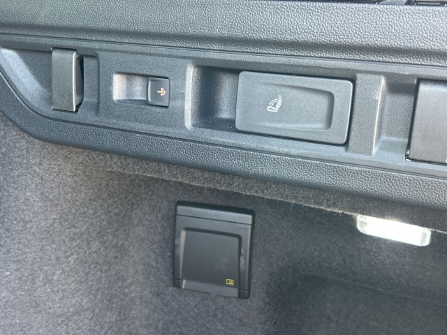 Passat Variant 2.0 TDI R-Line AHK Pano Area View