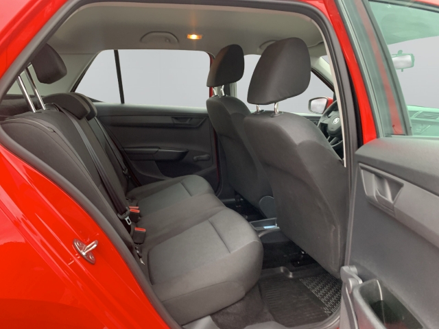 Fabia 1.0 MPI Cool Edition DAB Klima Freisprech.