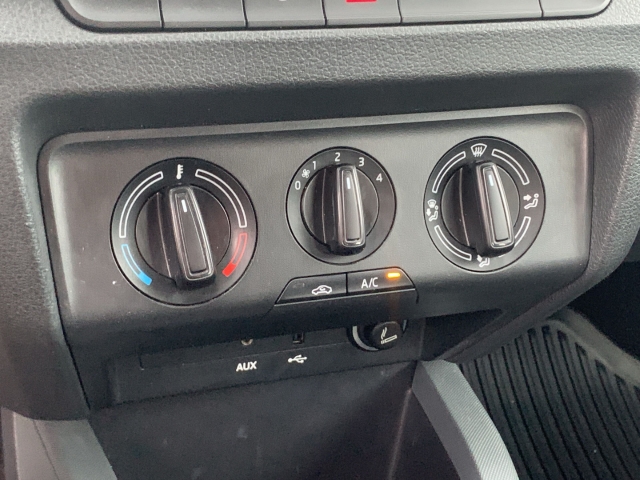 Fabia 1.0 MPI Cool Edition DAB Klima Freisprech.