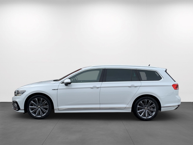 Passat Variant 2.0 TDI R-line AHK Navi R-Kam.