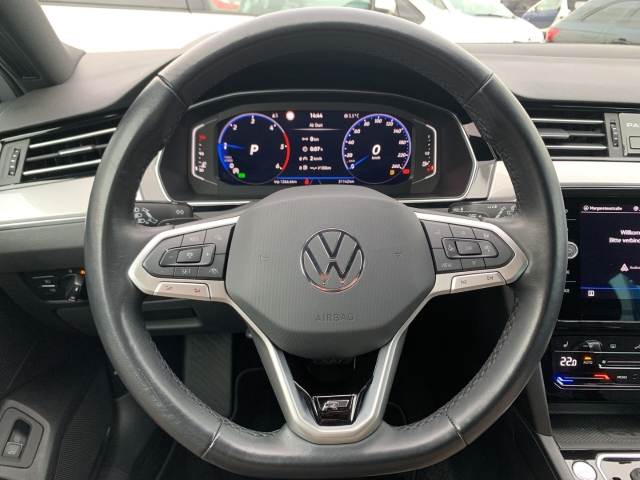 Passat Variant 2.0 TDI R-line AHK Navi R-Kam.