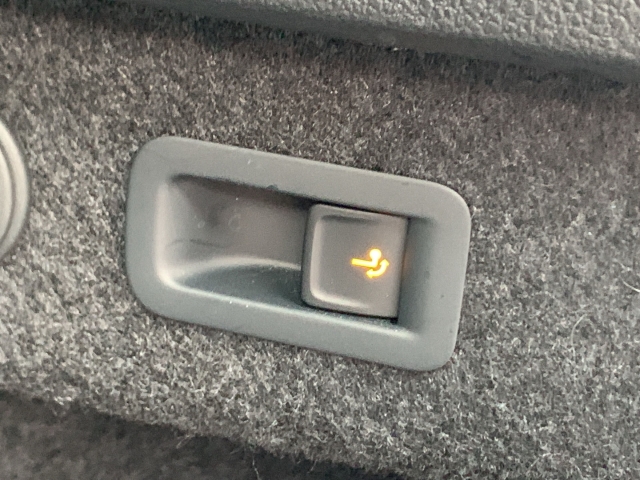 Passat Variant 2.0 TDI R-line AHK Navi R-Kam.