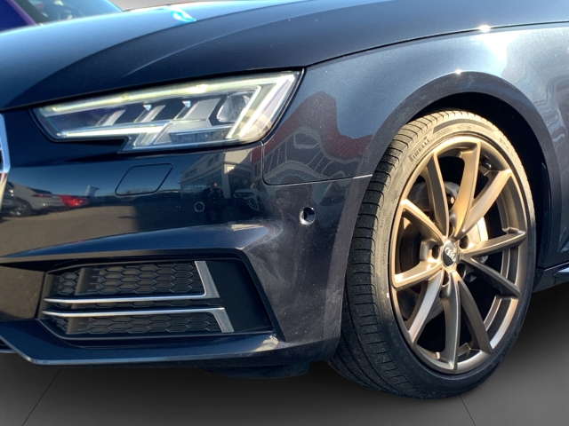 A4 Avant 2.0 TDI S-line AHK Panodach Navi Matrix