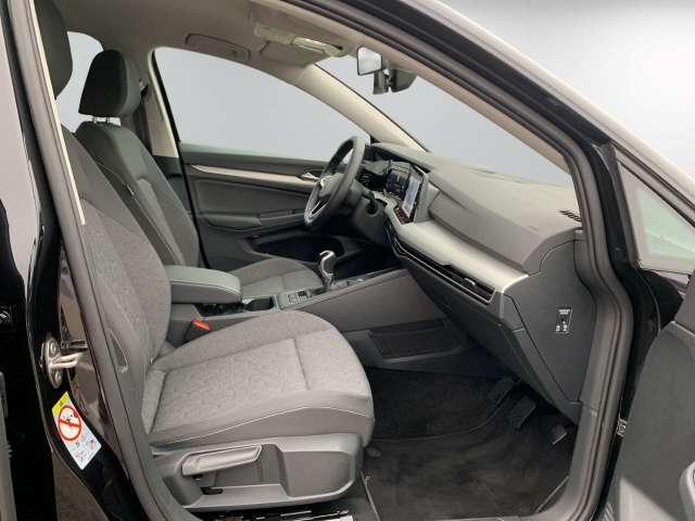 Golf VIII 2.0 TDI Move AHK Fahrschulausstattung