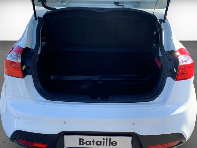 Rio 1.4 Spirit Navi SHZ LenkradHZG Rückfahrkam.