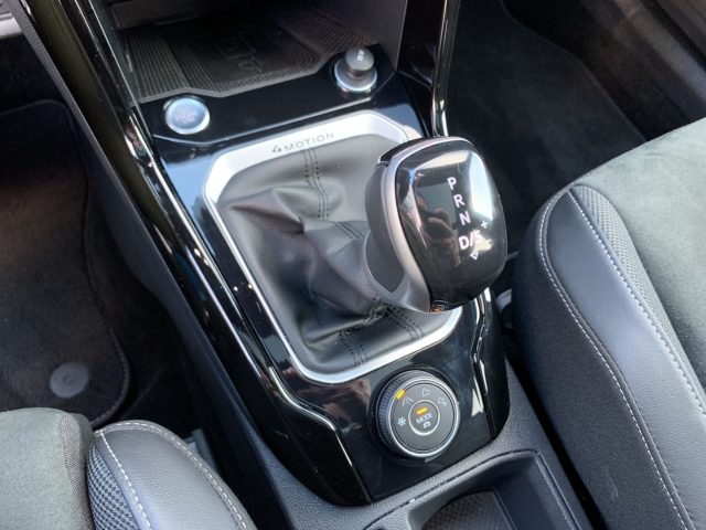 T-Roc 2.0 TSI 4M R-Line Pano Navi Massagesitze