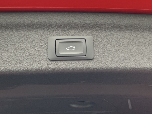 Q3 2.0 TDI advanced AHK Navi el.Heckklappe SHZ