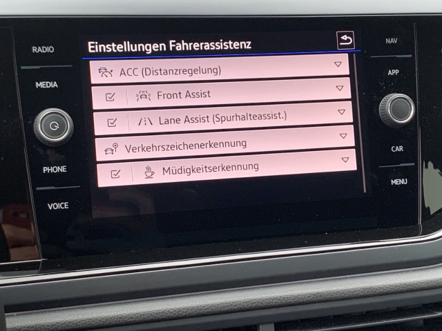 Taigo 1.0 TSI R-Line DSG Navi LED SHZ Kamera