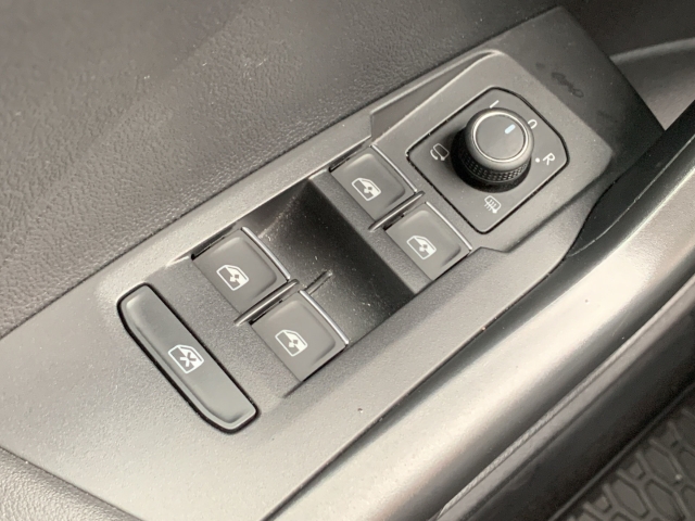 T-Cross 1.0 TSI Style DSG AHK Navi Kamera SHZ