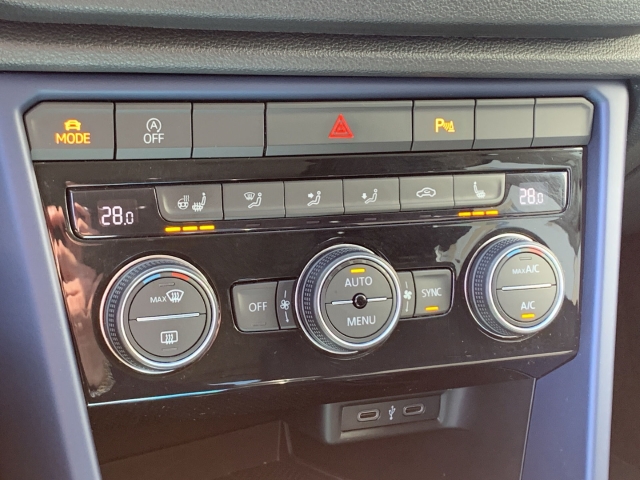 T-Roc 1.0 TSI United Navi ACC SHZ Kamera App-Con.