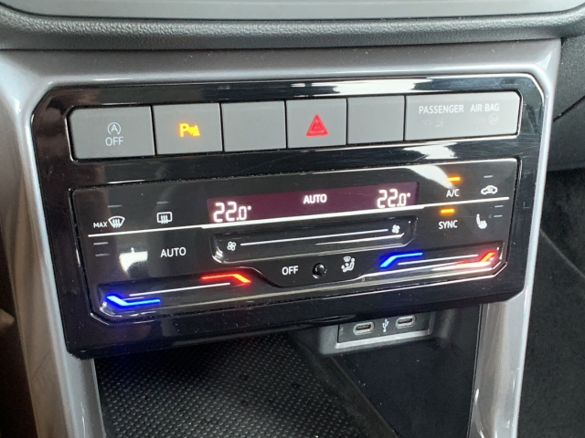 T-Cross 1.0 TSI Style Navi LED ACC SHZ Klima