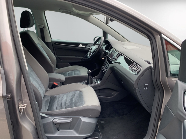 Golf Sportsvan 1.4 TSI Highline Navi Xenon SHZ