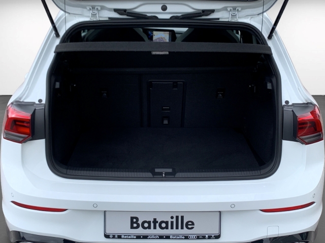 Golf VIII 1.5 TSI R-Line AHK Pano Navi ACC SHZ