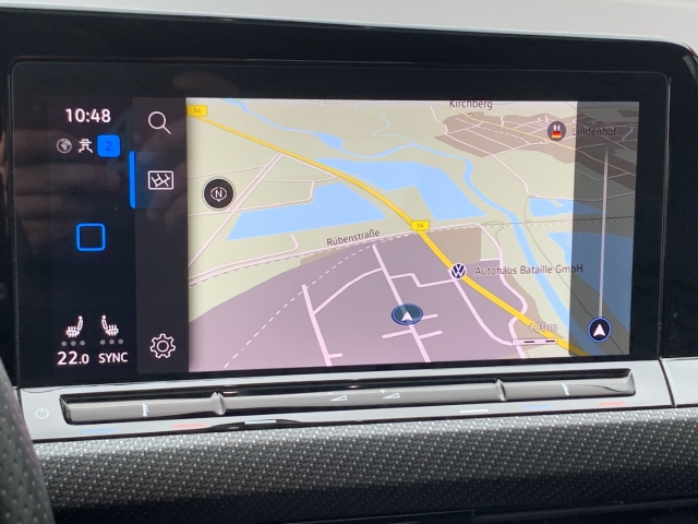 Golf VIII 1.5 TSI R-Line AHK Pano Navi ACC SHZ