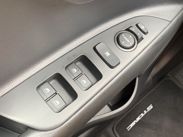 Stonic 1.0 T-GDI Mild-Hybrid Platinum Edition